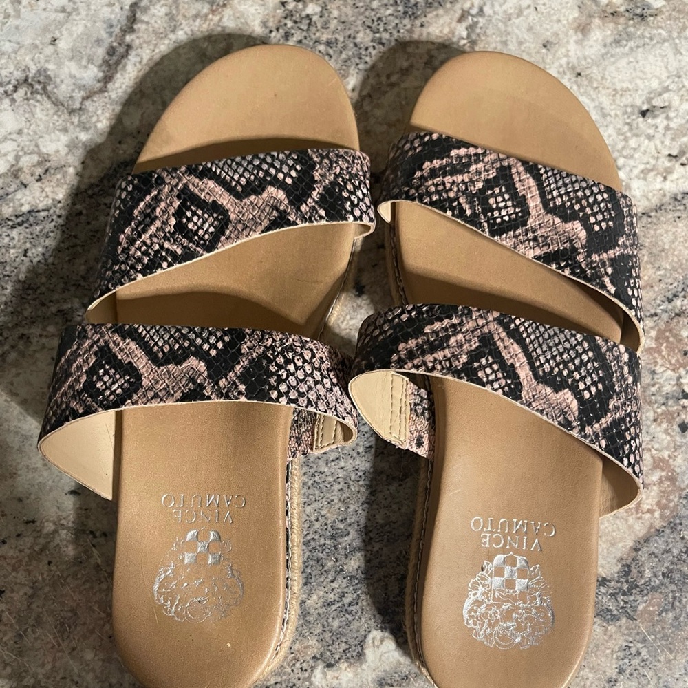 Vince Camuto Black and Tan Snake Print Sandals